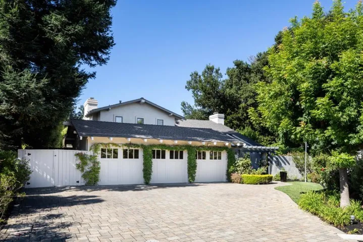 1370 Pritchett Court, Los Altos, California 94024