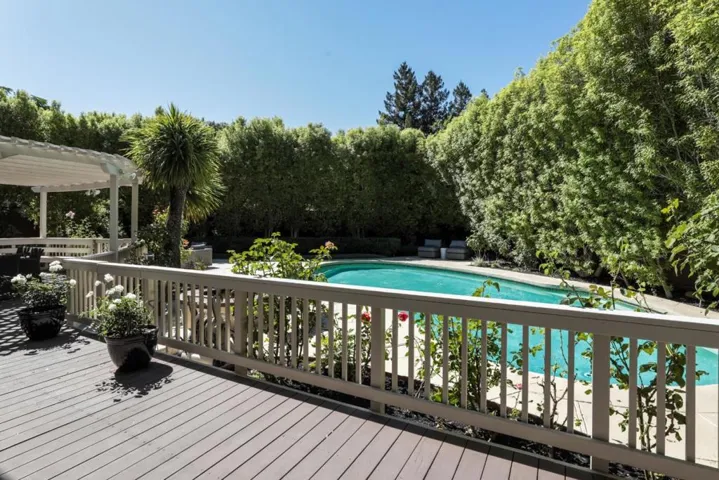 1370 Pritchett Court, Los Altos, California 94024