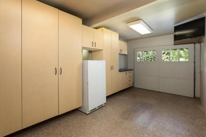 1370 Pritchett Court, Los Altos, California 94024