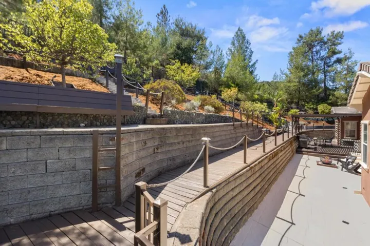 106 Heintz Court, Los Gatos, California 95032