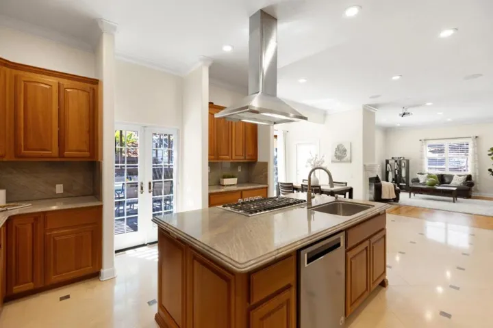 106 Heintz Court, Los Gatos, California 95032