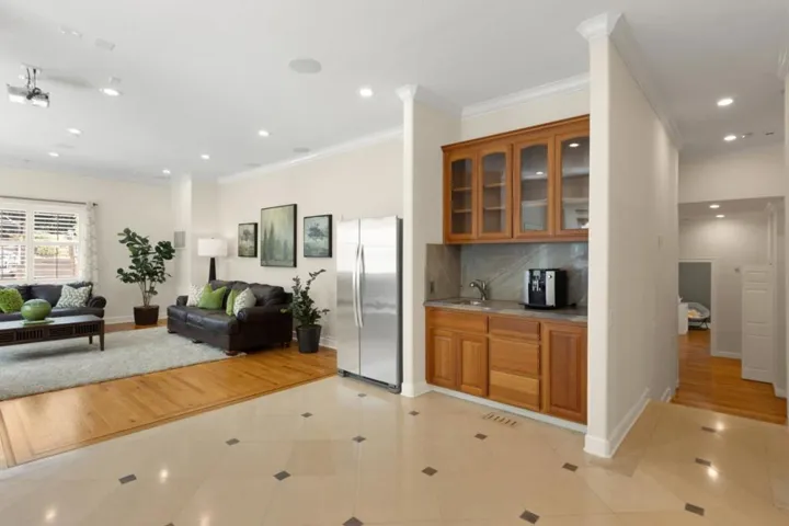 106 Heintz Court, Los Gatos, California 95032