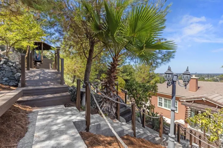 106 Heintz Court, Los Gatos, California 95032