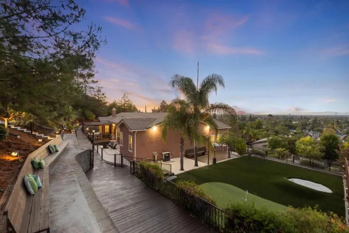 106 Heintz Court, Los Gatos, California 95032