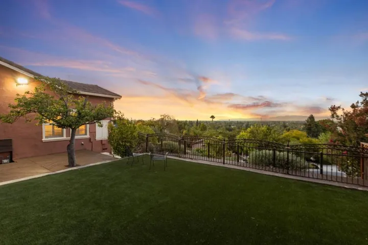106 Heintz Court, Los Gatos, California 95032