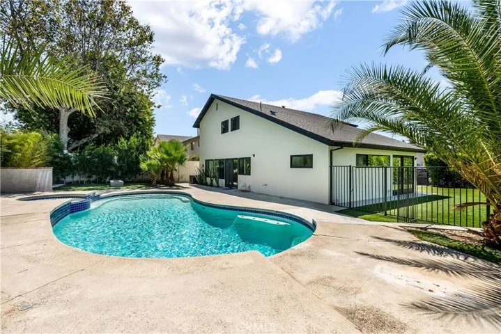 170 N Circulo Robel, Anaheim Hills, California 92807