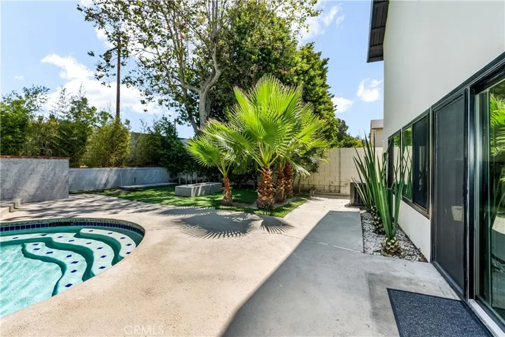 170 N Circulo Robel, Anaheim Hills, California 92807