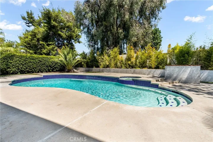 170 N Circulo Robel, Anaheim Hills, California 92807