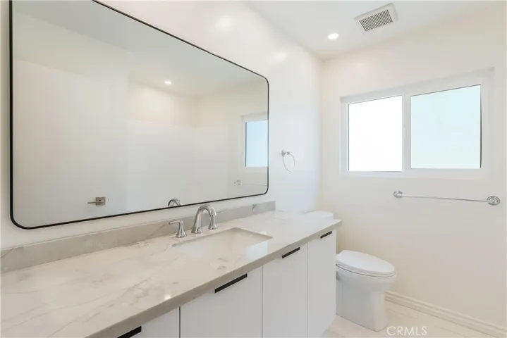 170 N Circulo Robel, Anaheim Hills, California 92807