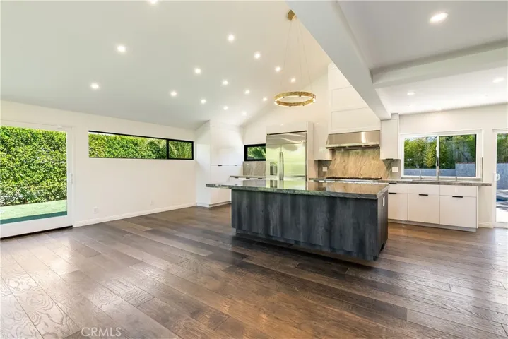 170 N Circulo Robel, Anaheim Hills, California 92807