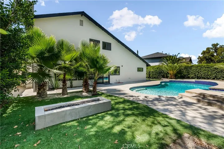 170 N Circulo Robel, Anaheim Hills, California 92807