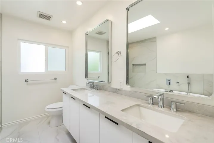 170 N Circulo Robel, Anaheim Hills, California 92807