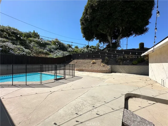 2126 Fairhill Drive, Rancho Palos Verdes, California 90275