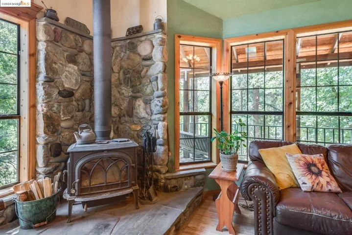 19028 Greenhorn Rd, Grass Valley, California 95945