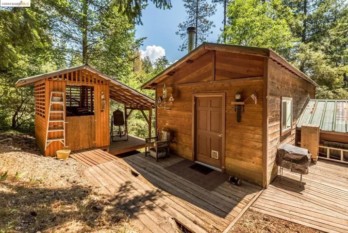 19028 Greenhorn Rd, Grass Valley, California 95945