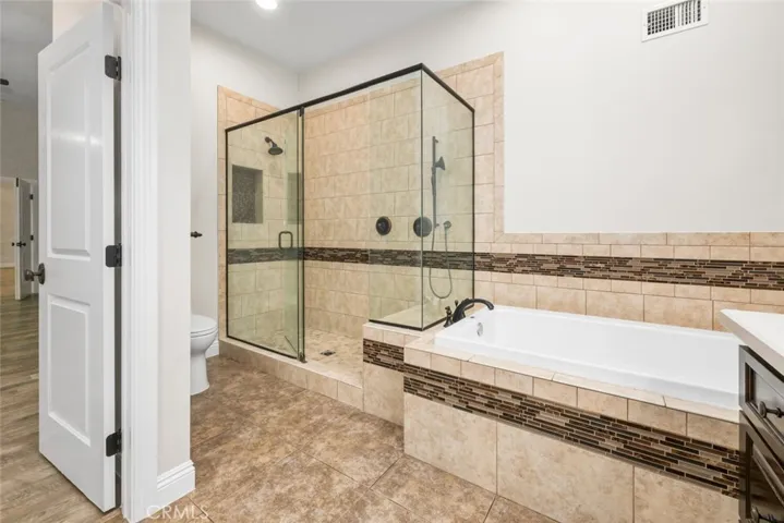11302 Davenport Road, Los Alamitos, California 90720
