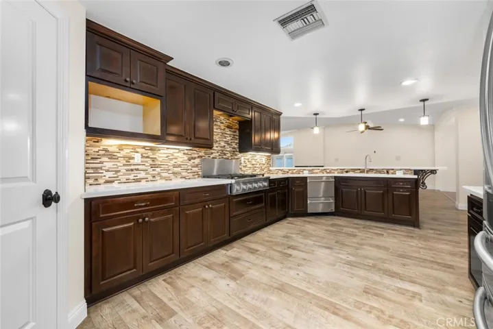 11302 Davenport Road, Los Alamitos, California 90720