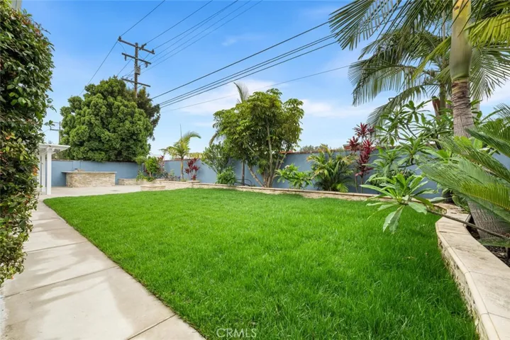 11302 Davenport Road, Los Alamitos, California 90720