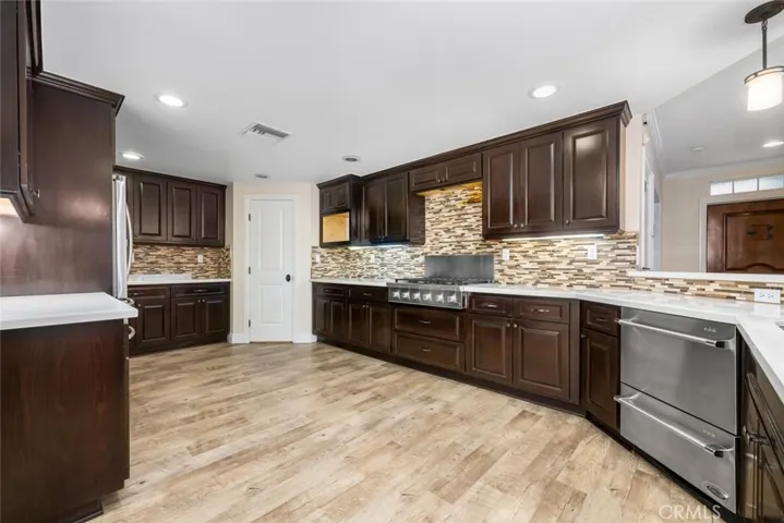11302 Davenport Road, Los Alamitos, California 90720