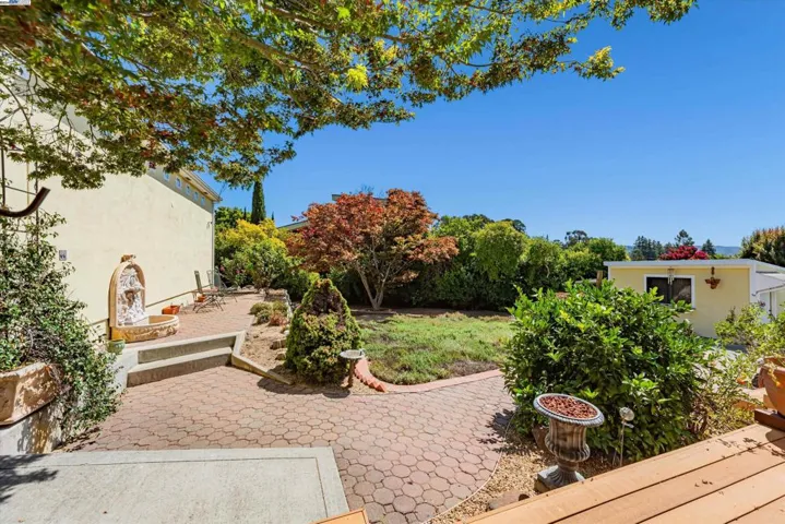 18850 Brickell Way, Castro Valley, California 94546