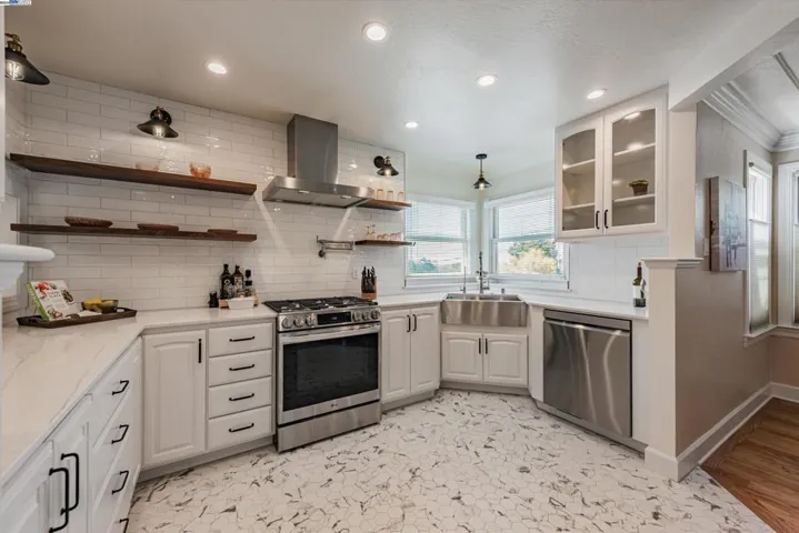 18850 Brickell Way, Castro Valley, California 94546