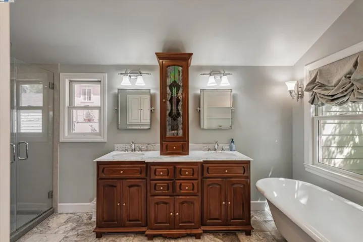 18850 Brickell Way, Castro Valley, California 94546