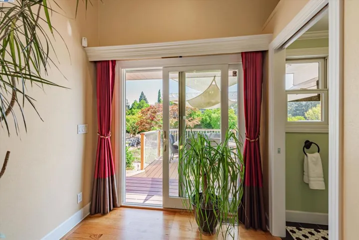18850 Brickell Way, Castro Valley, California 94546
