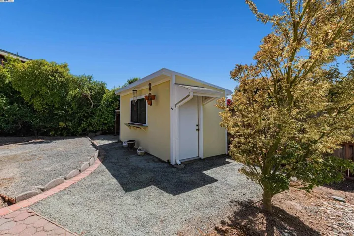 18850 Brickell Way, Castro Valley, California 94546