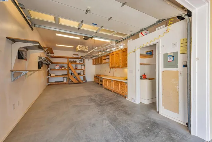 420 sq ft garage w/½ bathroom
