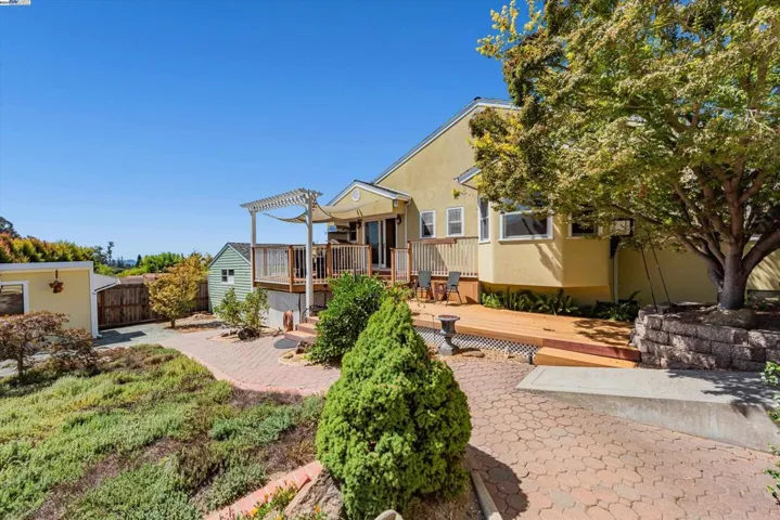 18850 Brickell Way, Castro Valley, California 94546
