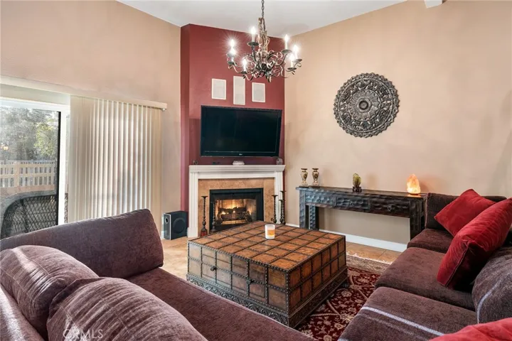 6852 Hatillo Avenue A, Winnetka, California 91306