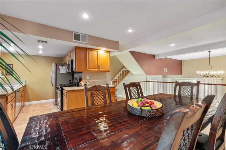 6852 Hatillo Avenue A, Winnetka, California 91306