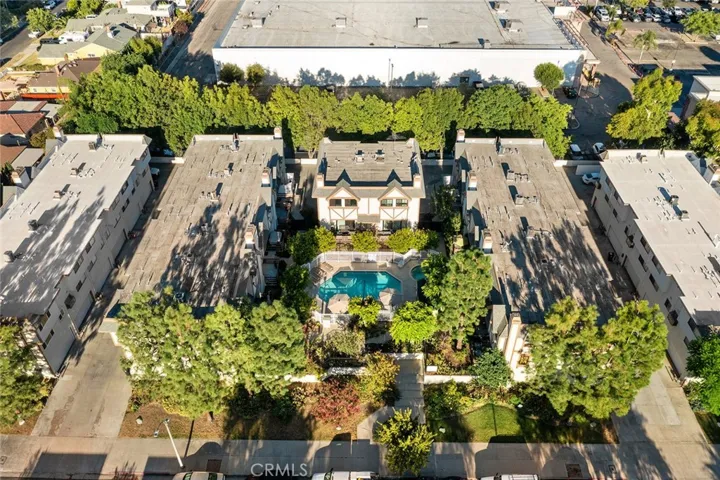 6852 Hatillo Avenue A, Winnetka, California 91306