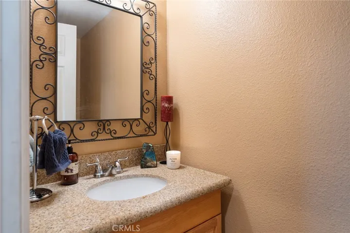 6852 Hatillo Avenue A, Winnetka, California 91306