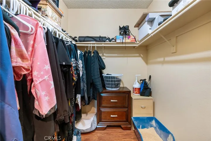 6852 Hatillo Avenue A, Winnetka, California 91306