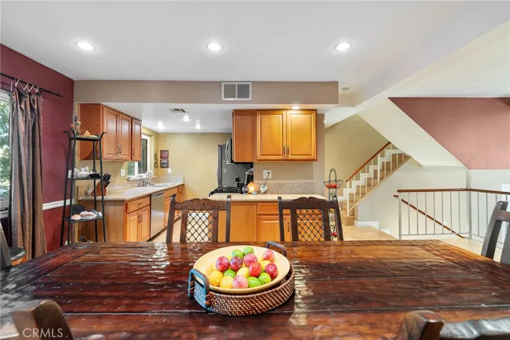 6852 Hatillo Avenue A, Winnetka, California 91306