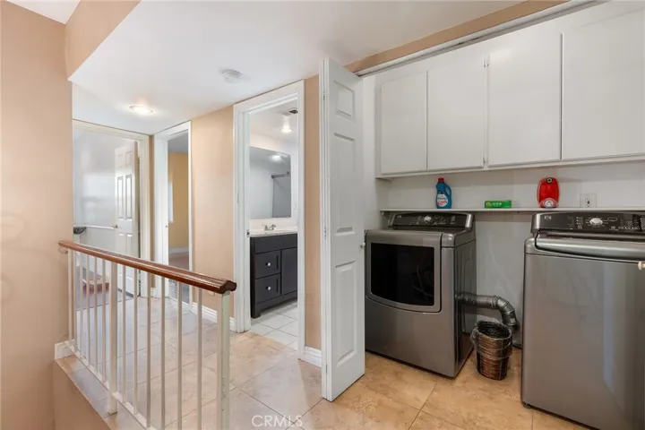 6852 Hatillo Avenue A, Winnetka, California 91306