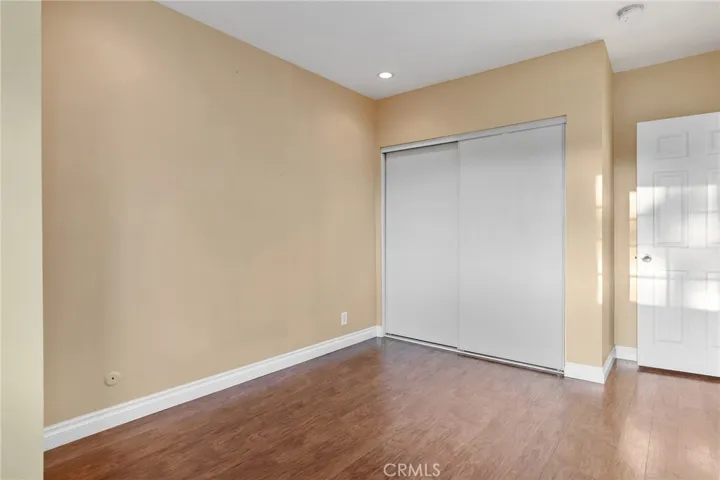 6852 Hatillo Avenue A, Winnetka, California 91306
