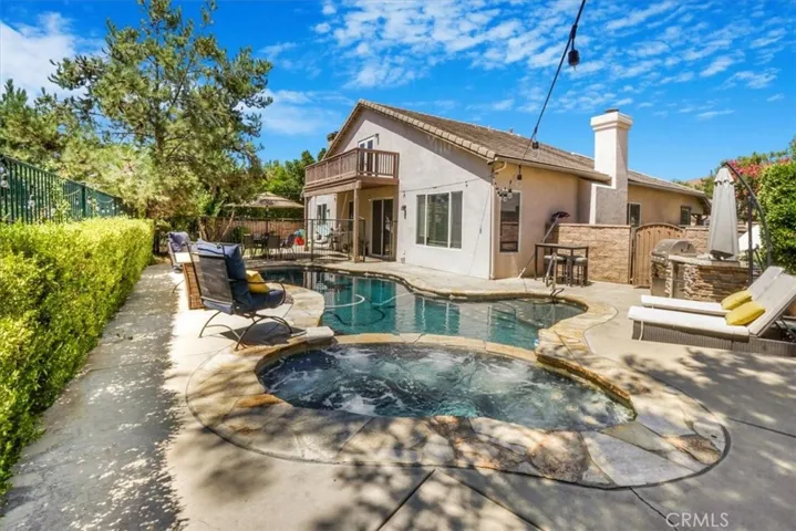 33603 Warwick Hills Road, Yucaipa, California 92399