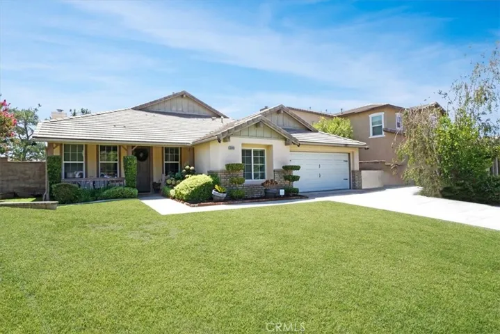33603 Warwick Hills Road, Yucaipa, California 92399