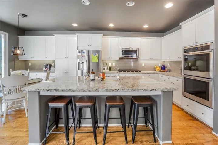 33603 Warwick Hills Road, Yucaipa, California 92399
