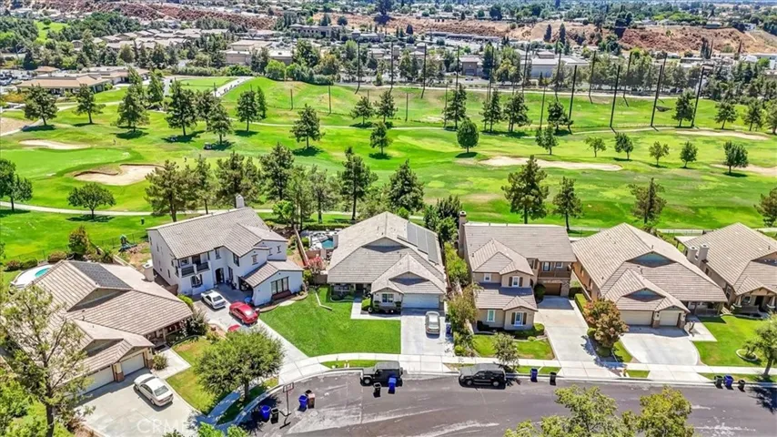 33603 Warwick Hills Road, Yucaipa, California 92399