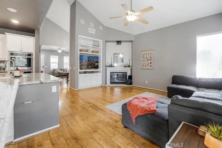 33603 Warwick Hills Road, Yucaipa, California 92399