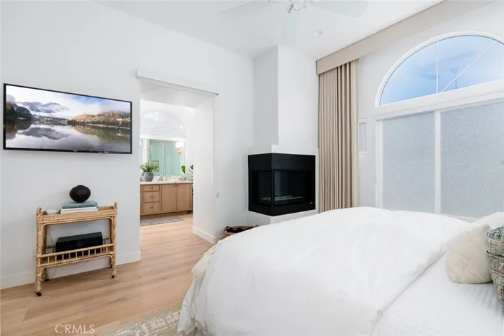 2501 E 16th Street C, Newport Beach, California 92663