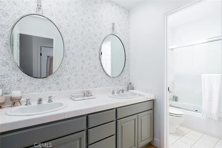 2501 E 16th Street C, Newport Beach, California 92663