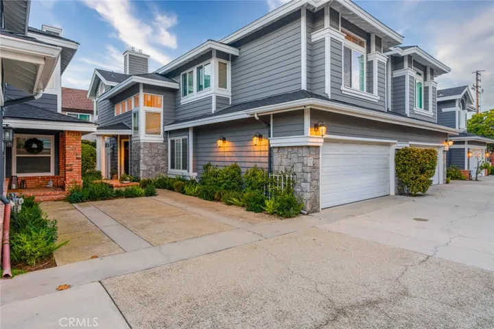 2501 E 16th Street C, Newport Beach, California 92663