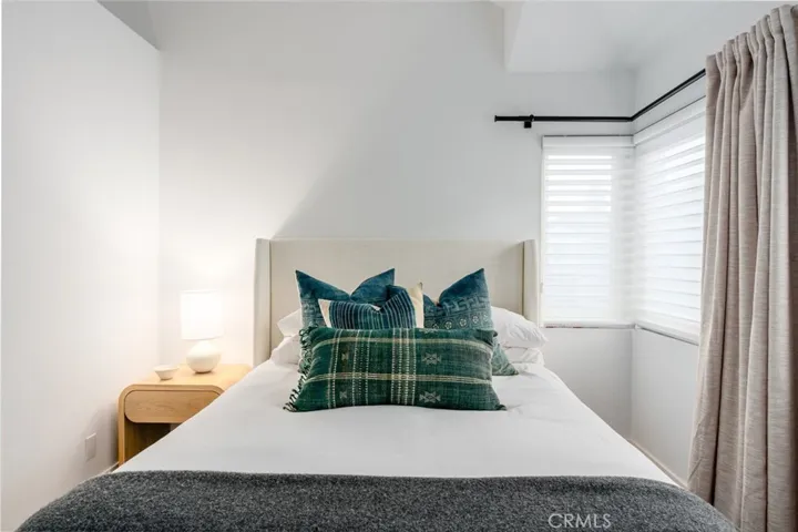 2501 E 16th Street C, Newport Beach, California 92663
