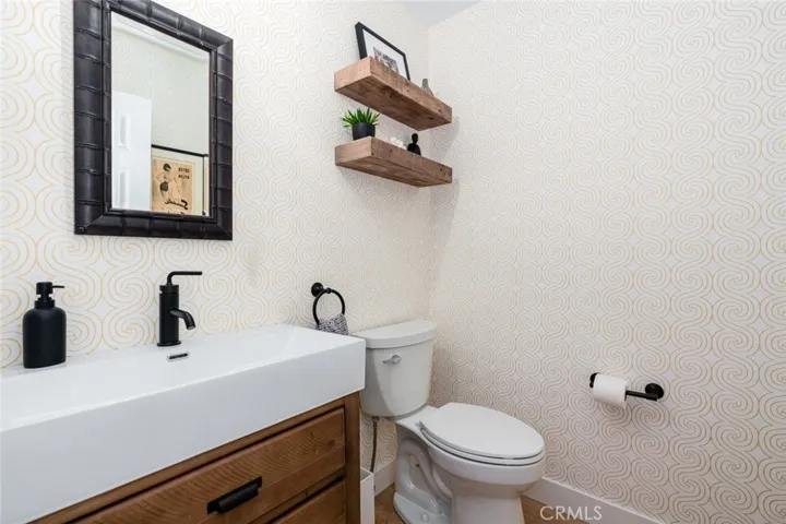 2501 E 16th Street C, Newport Beach, California 92663