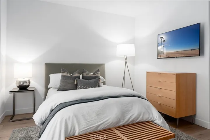 2501 E 16th Street C, Newport Beach, California 92663