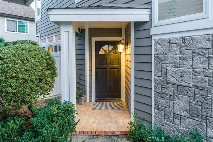 2501 E 16th Street C, Newport Beach, California 92663